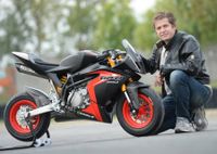 Valerio da Lio mit Hhvale GP0 MiniGP Motorrad